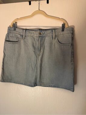 Old Navy Light Blue Denim Mini Skirt